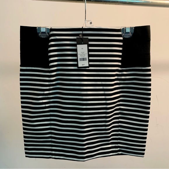 BNWT Dynamite Black & White Skirt - Picture 1 of 5